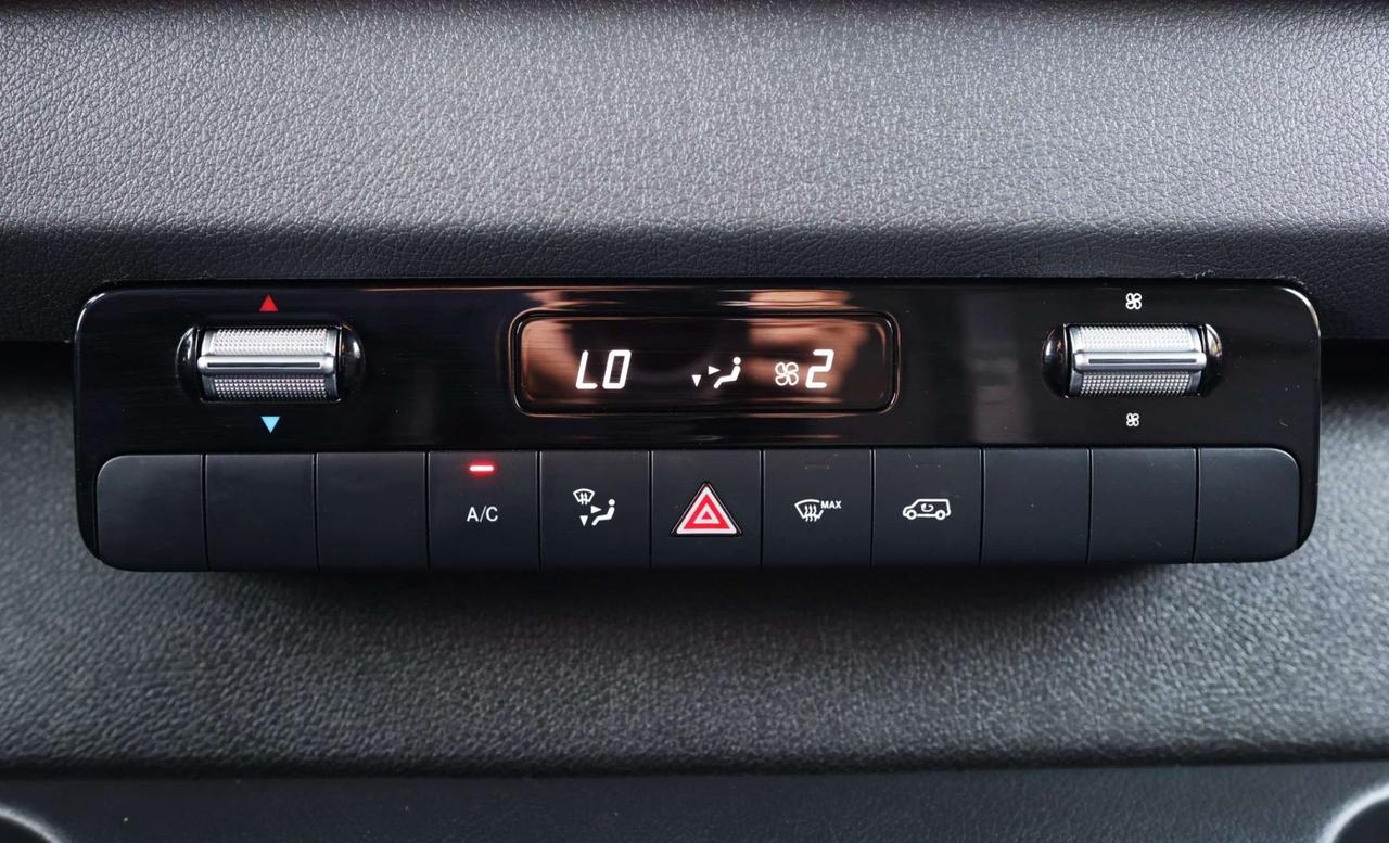 2021 Mercedes-Benz Sprinter 2500-HIGH ROOF-3PASS/BCAM/BLIS/PUSH START/CRUISE CONTROL/BLUETOOTH/AUTO HEADLIGHTS/3 KEYS Photo