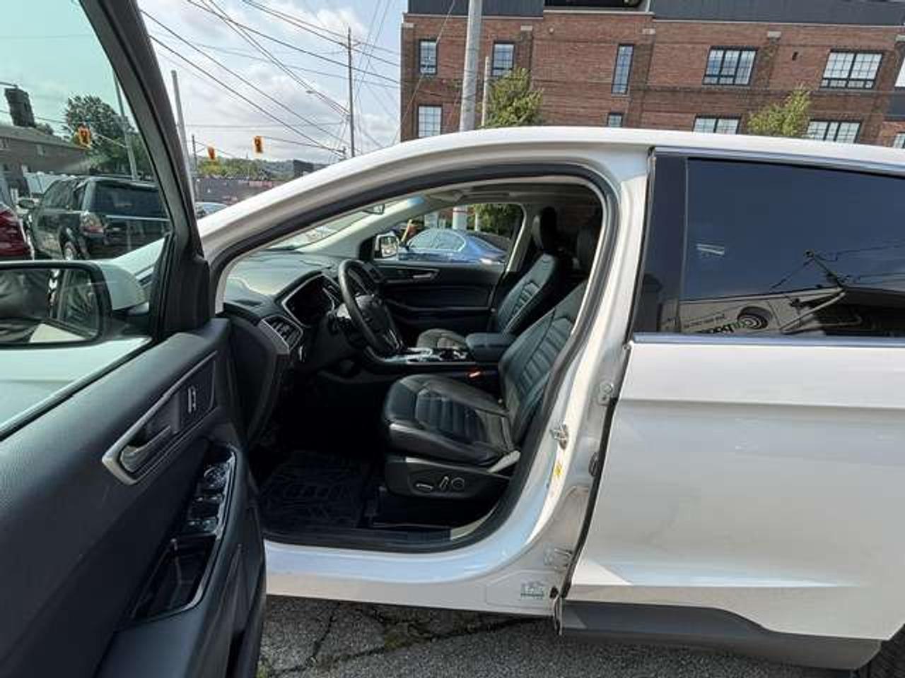 2015 Ford Edge FWD V6 Photo