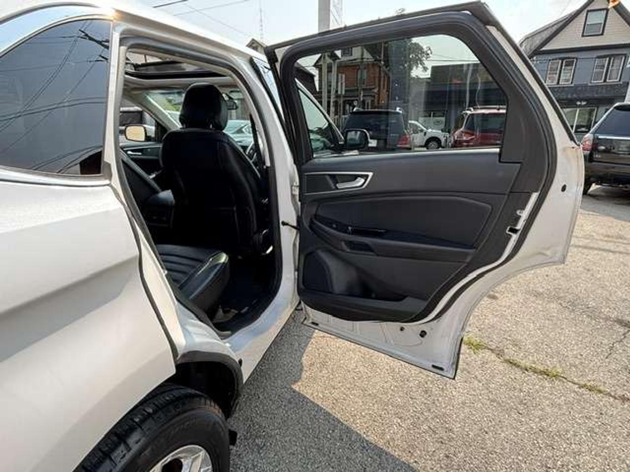 2015 Ford Edge FWD V6 Photo