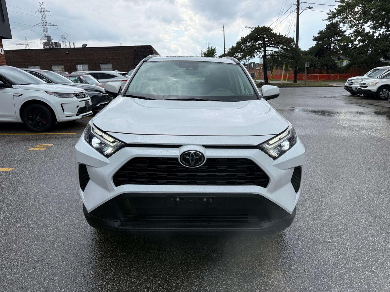 2025 Toyota RAV4 Hybrid XLE AWD, ONE OWNER, ACCIDENT FREE Photo1