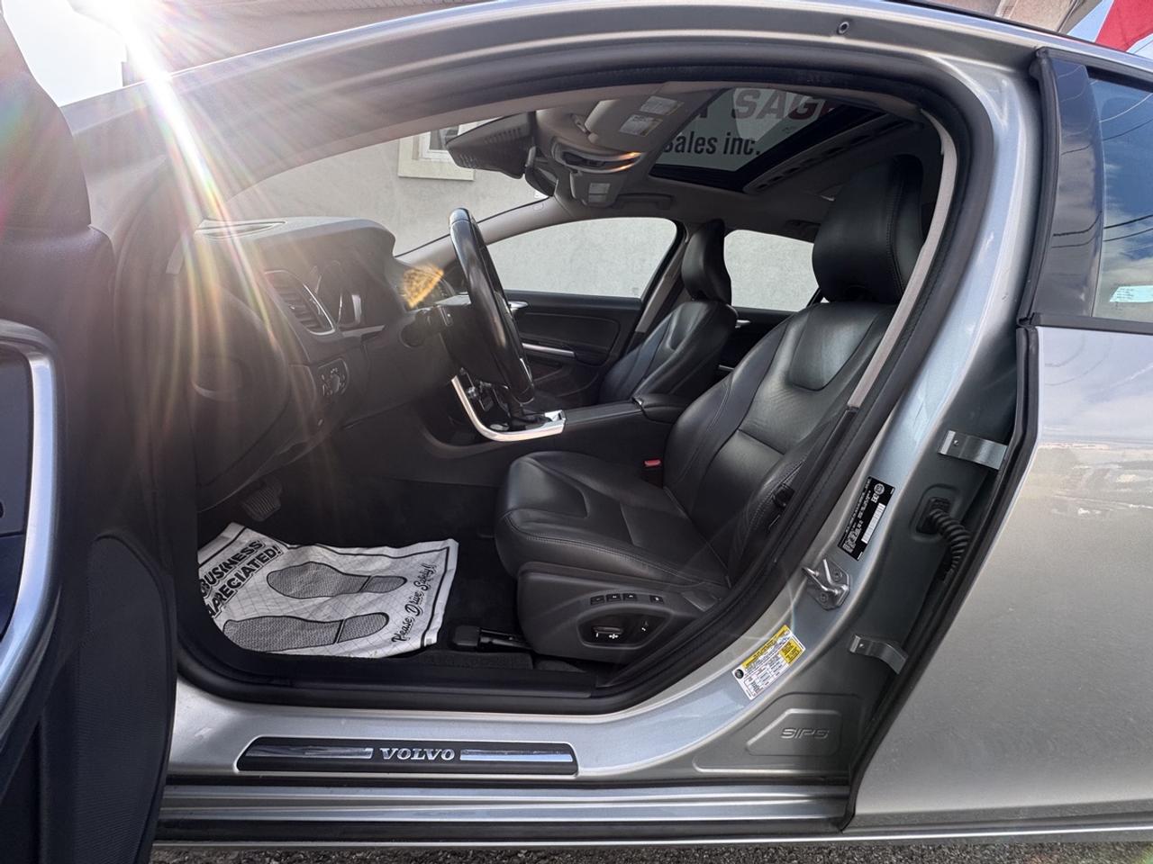 2018 Volvo V60 Dynamic Photo