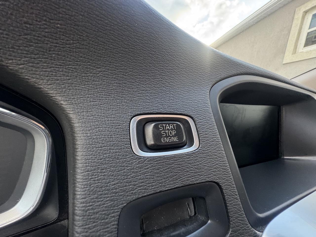 2018 Volvo V60 Dynamic Photo