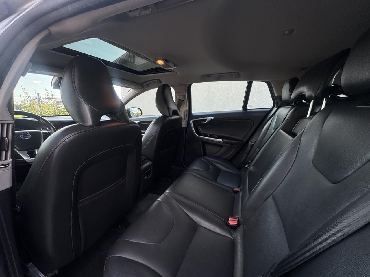 2018 Volvo V60 Dynamic Photo
