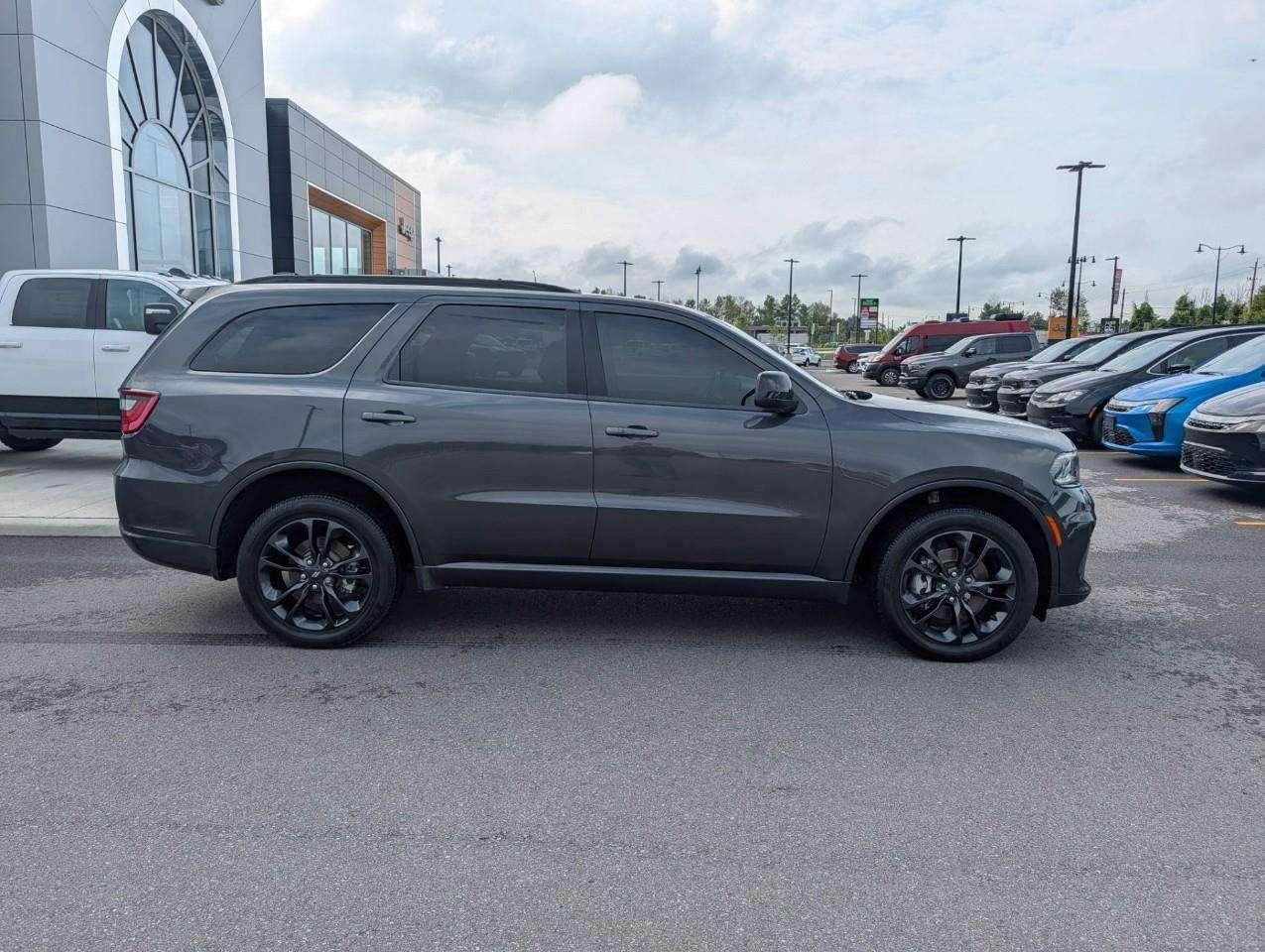 2024 Dodge Durango SXT 7 PASSENGER SUV Photo