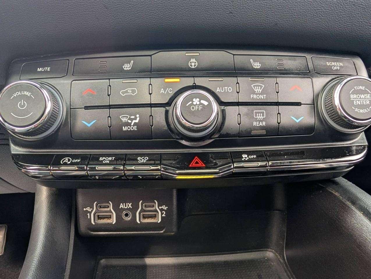 2024 Dodge Durango SXT 7 PASSENGER SUV Photo