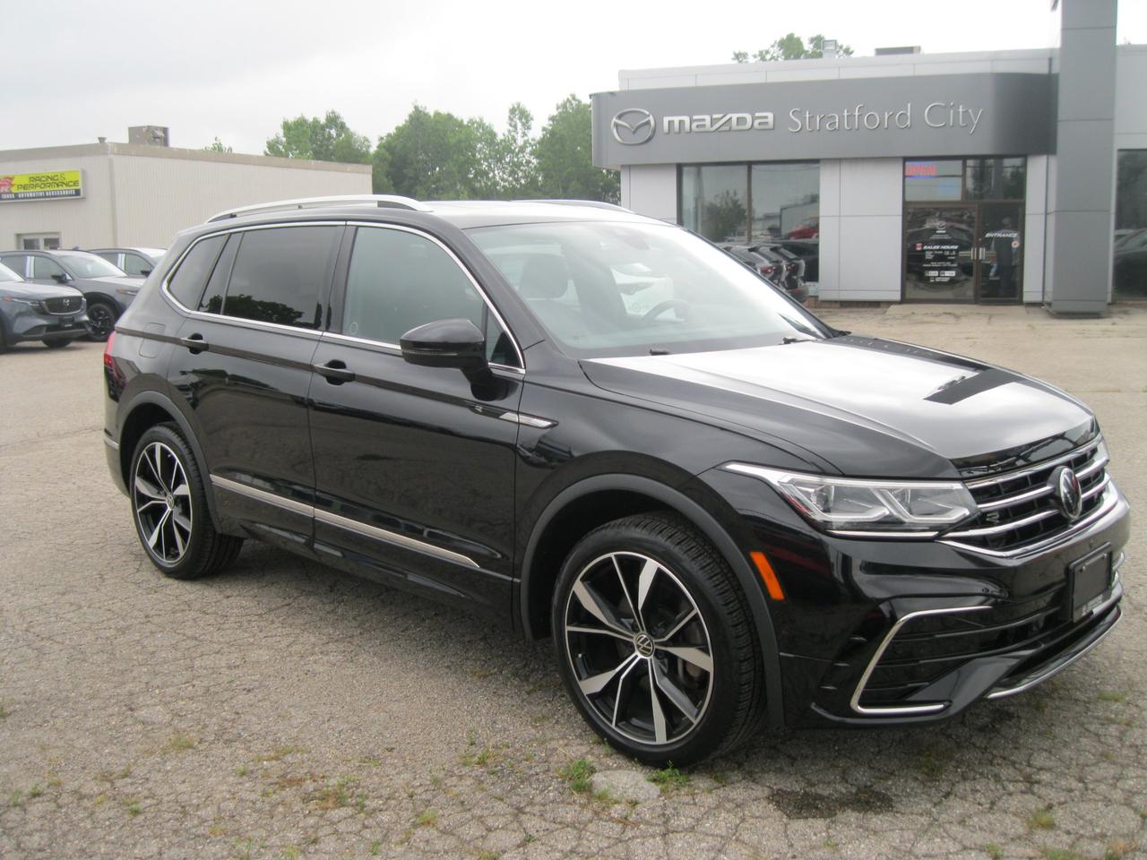 Used 2022 Volkswagen Tiguan Highline R-LINE 4dr All-wheel Drive 4MOTION for sale in Stratford, ON