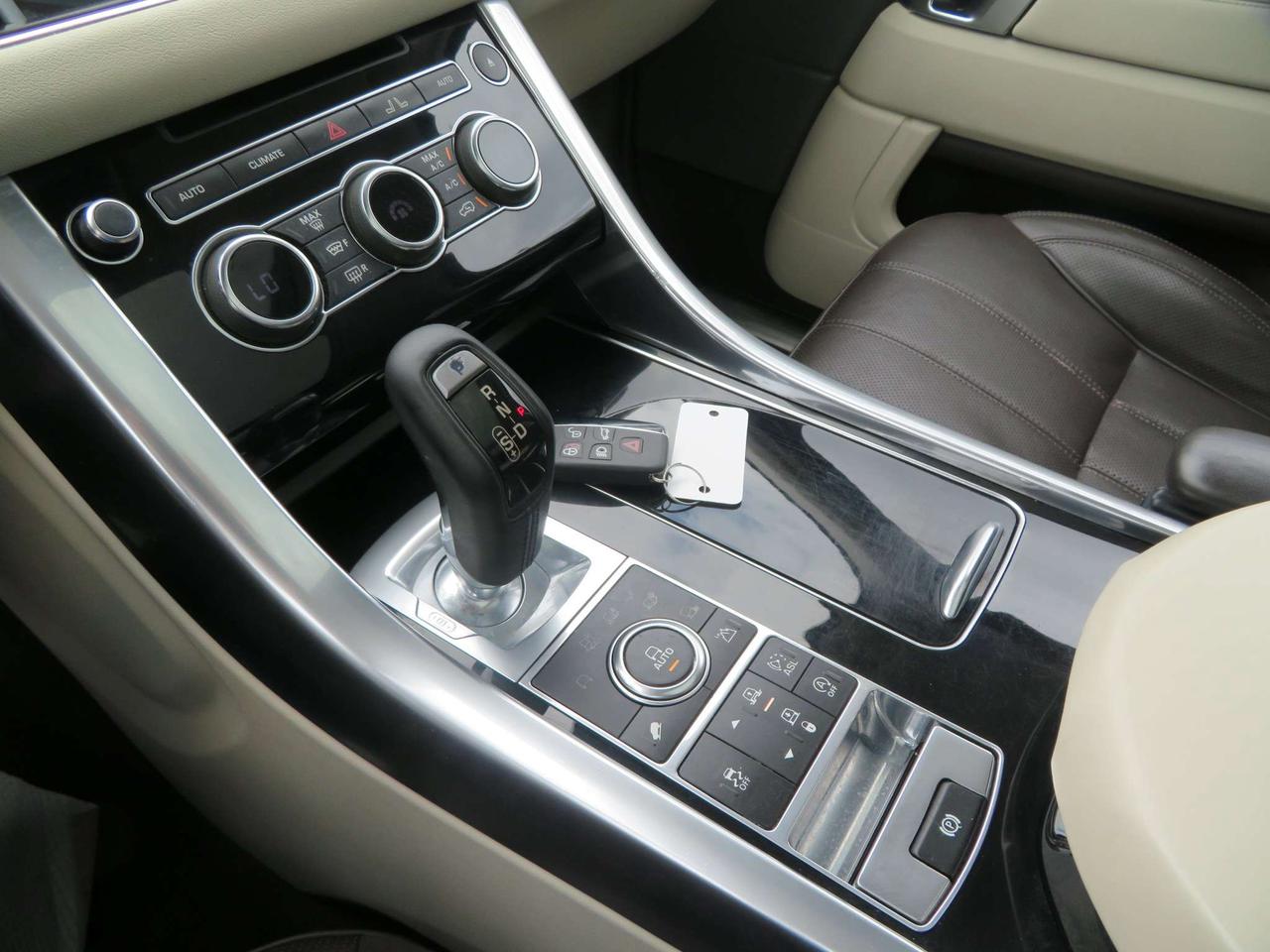 2014 Land Rover Range Rover Sport 4WD 4dr HSE Photo