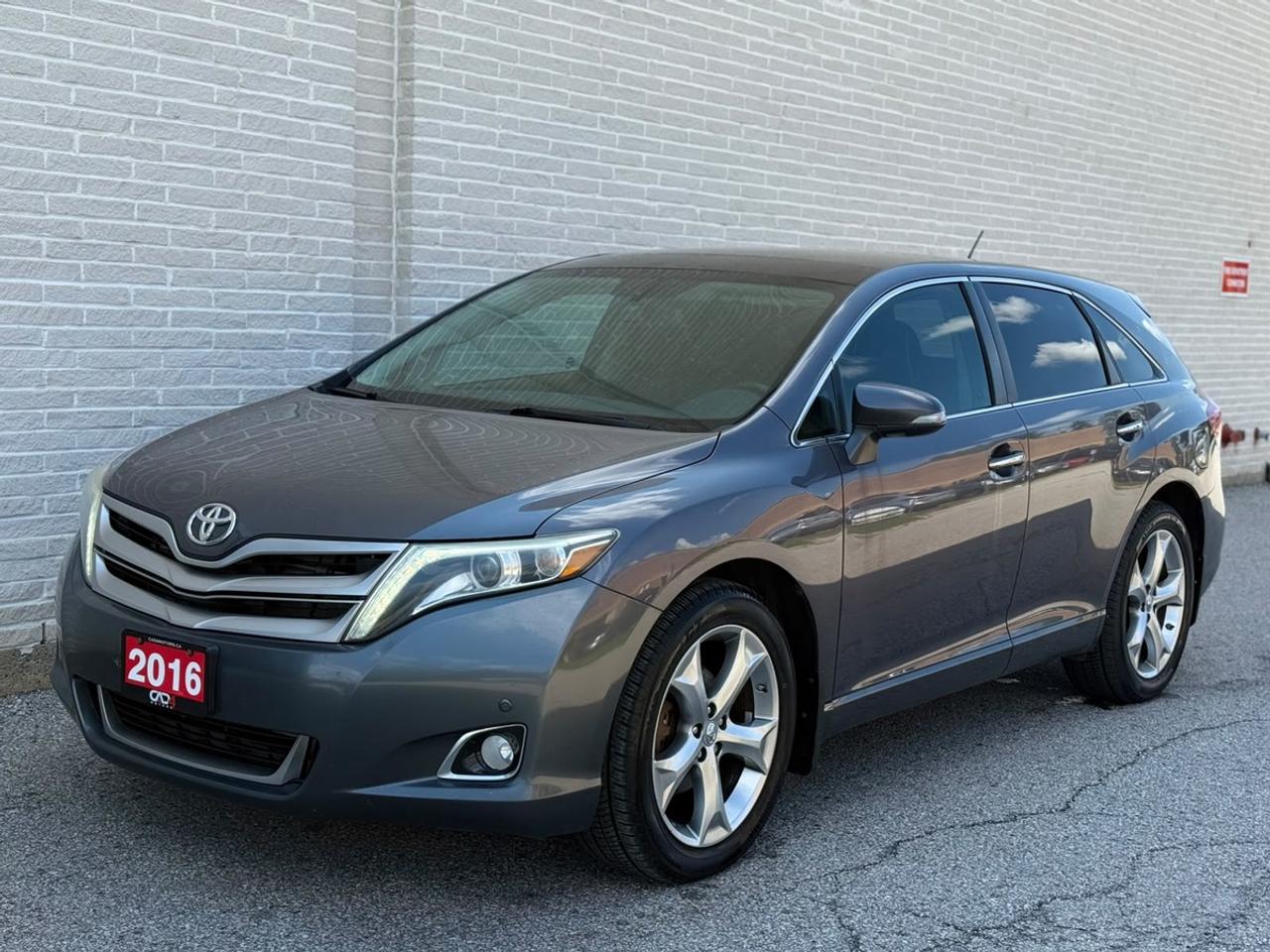 2016 Toyota Venza LIMITED Photo