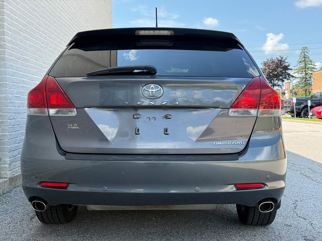 2016 Toyota Venza LIMITED Photo