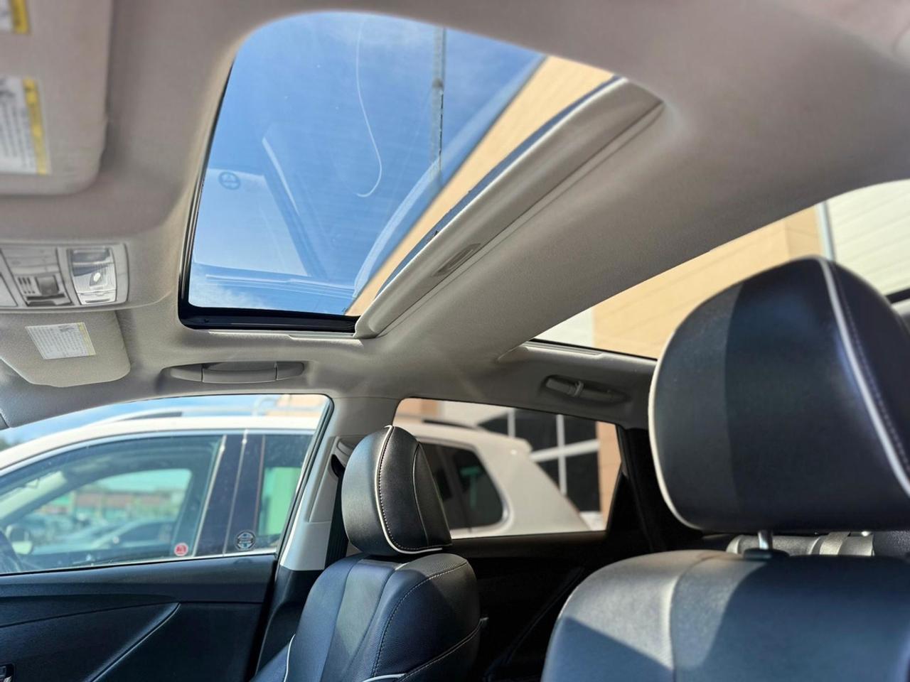 2016 Toyota Venza LIMITED Photo