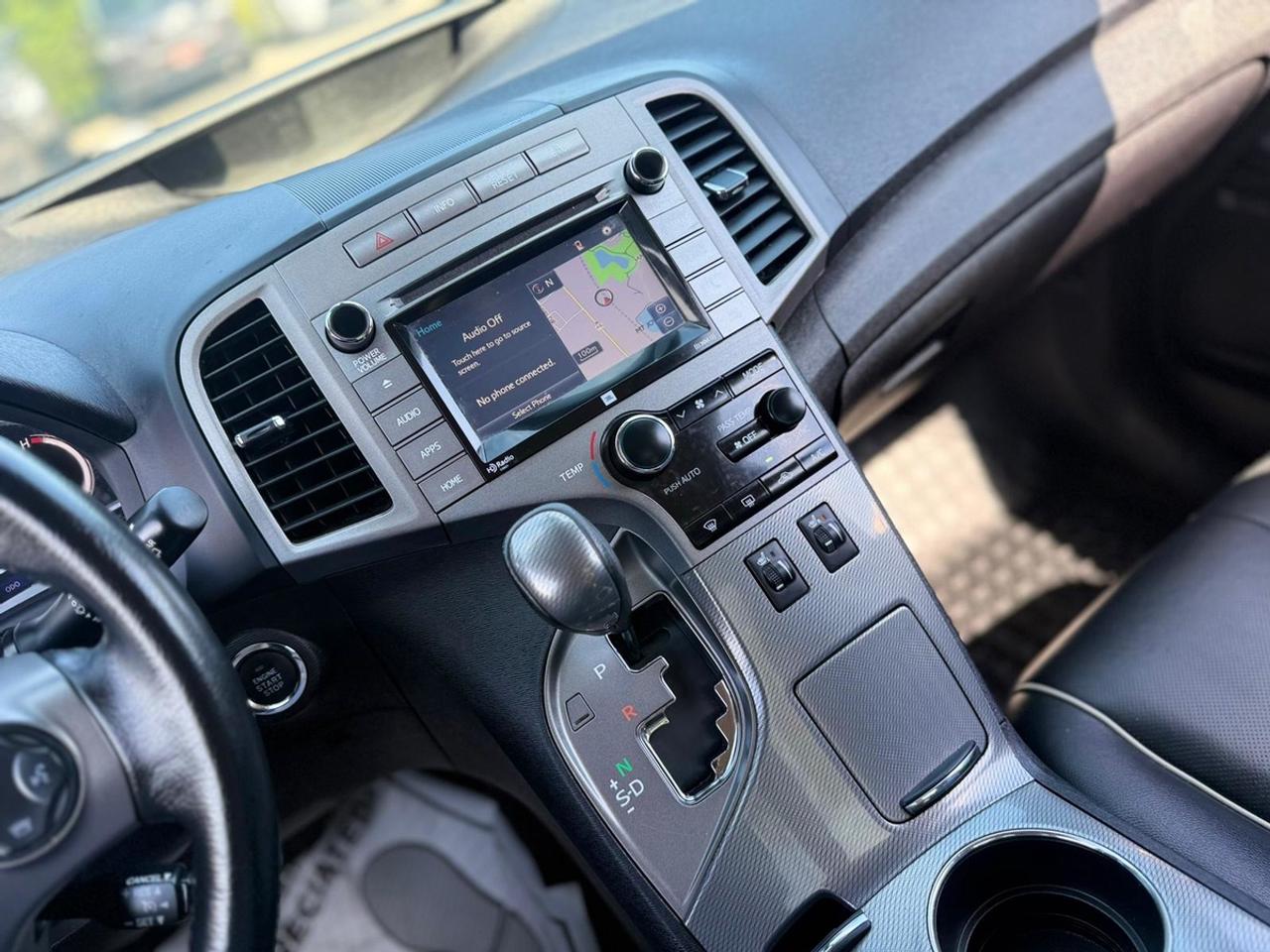 2016 Toyota Venza LIMITED Photo
