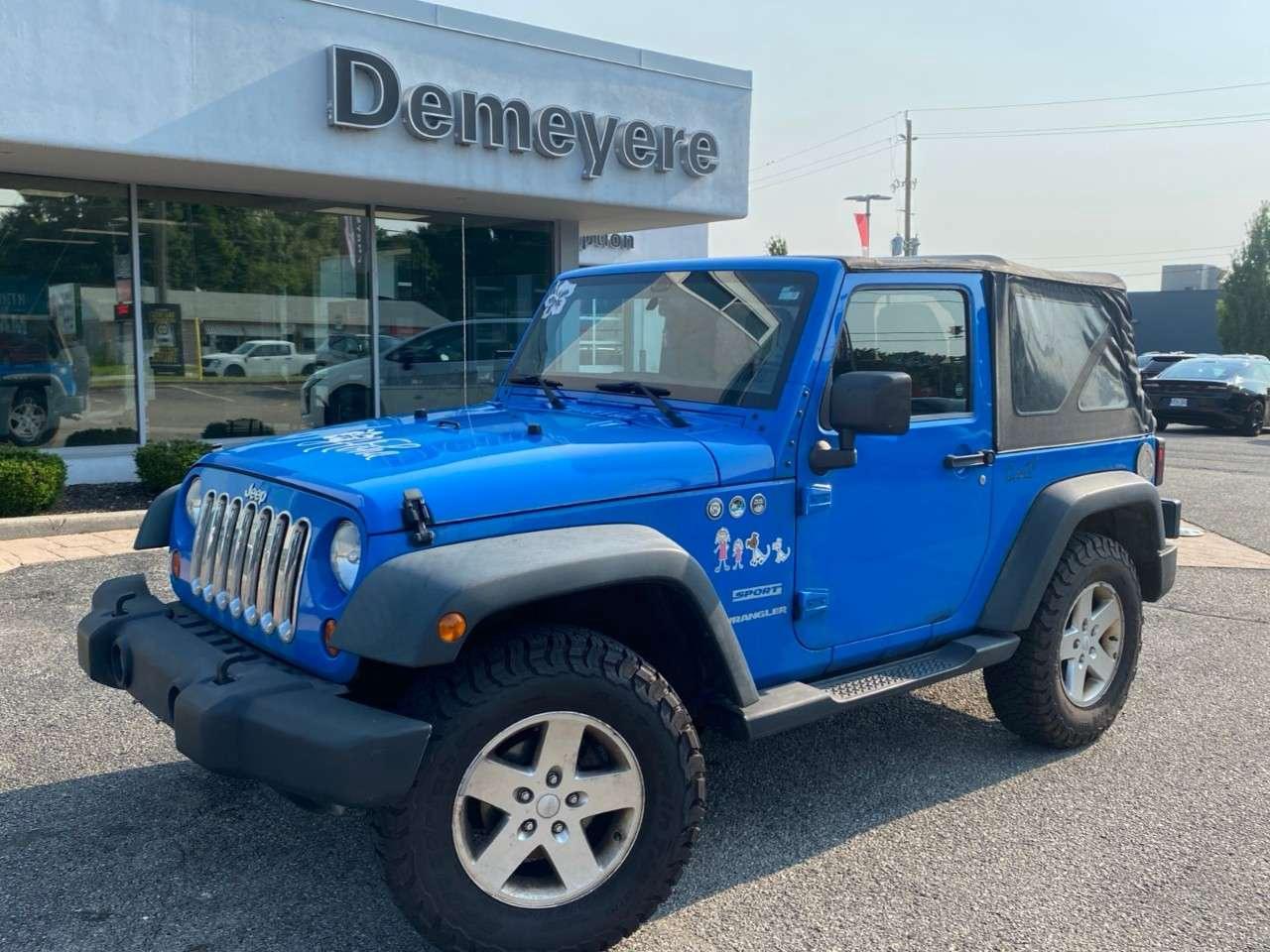 2011 Jeep Wrangler 4WD 2dr Sport Photo0