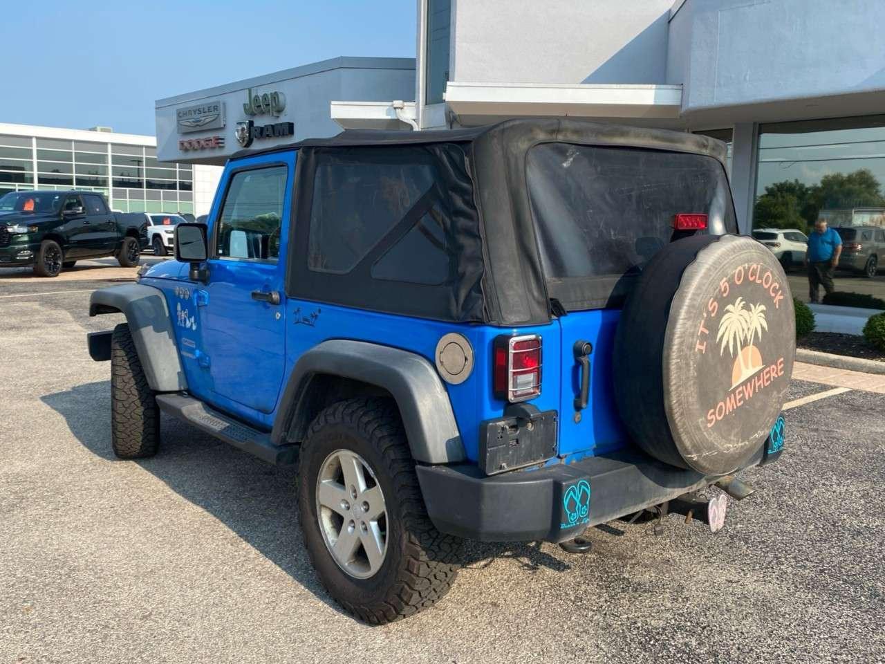 2011 Jeep Wrangler 4WD 2dr Sport Photo2