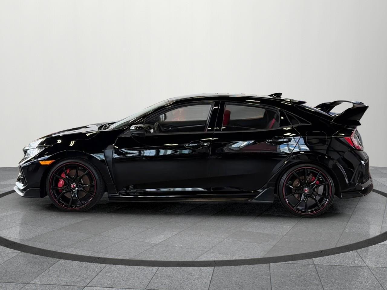 2018 Honda Civic Type R Base 4dr Hatchback Photo2