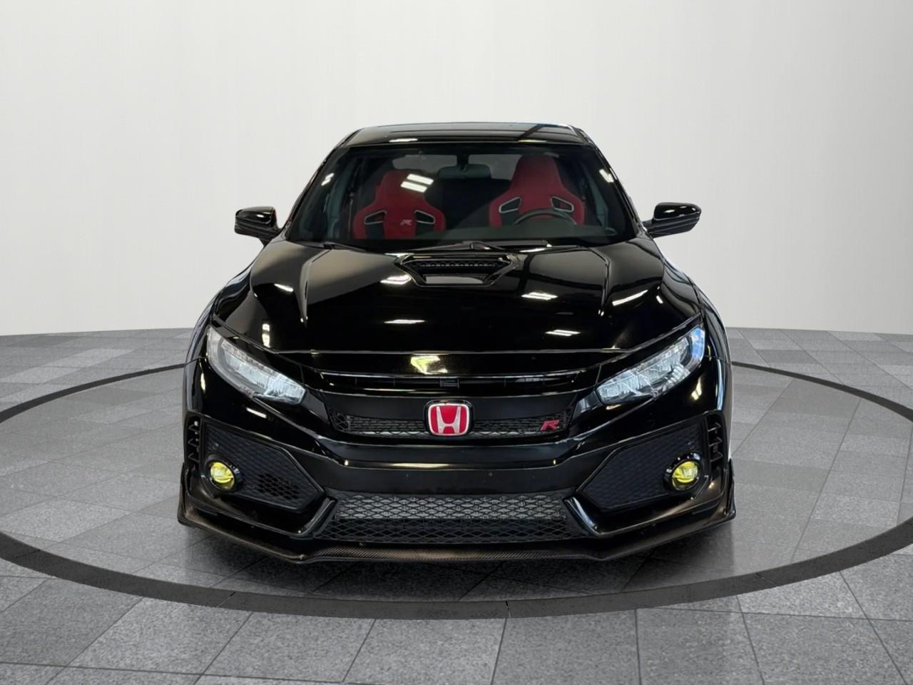 2018 Honda Civic Type R Base 4dr Hatchback Photo