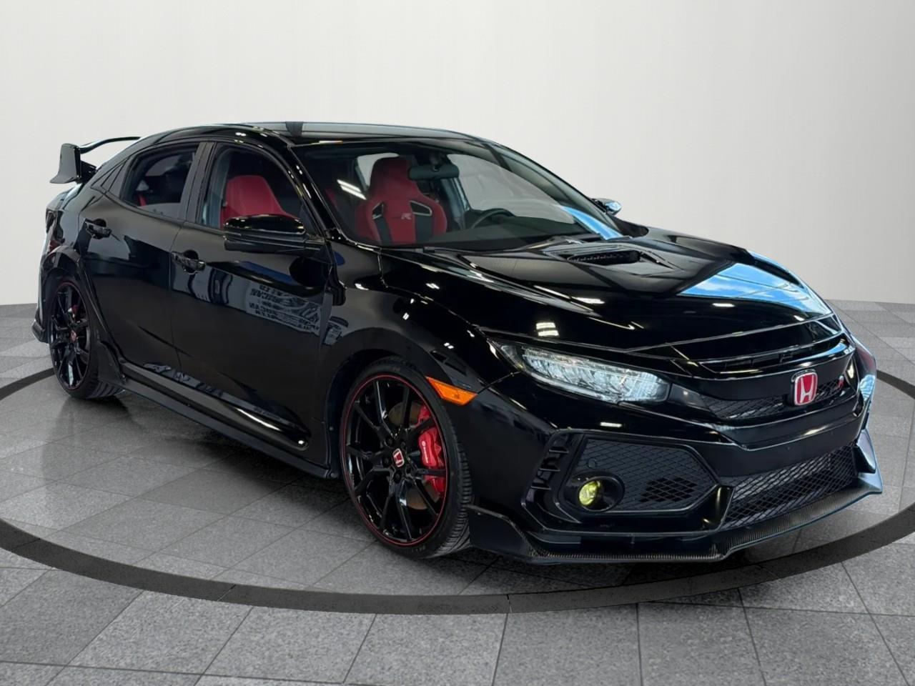 2018 Honda Civic Type R Base 4dr Hatchback Photo