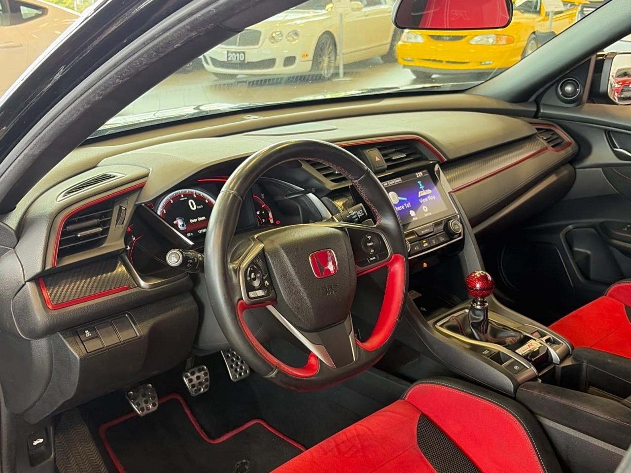 2018 Honda Civic Type R Base 4dr Hatchback Photo
