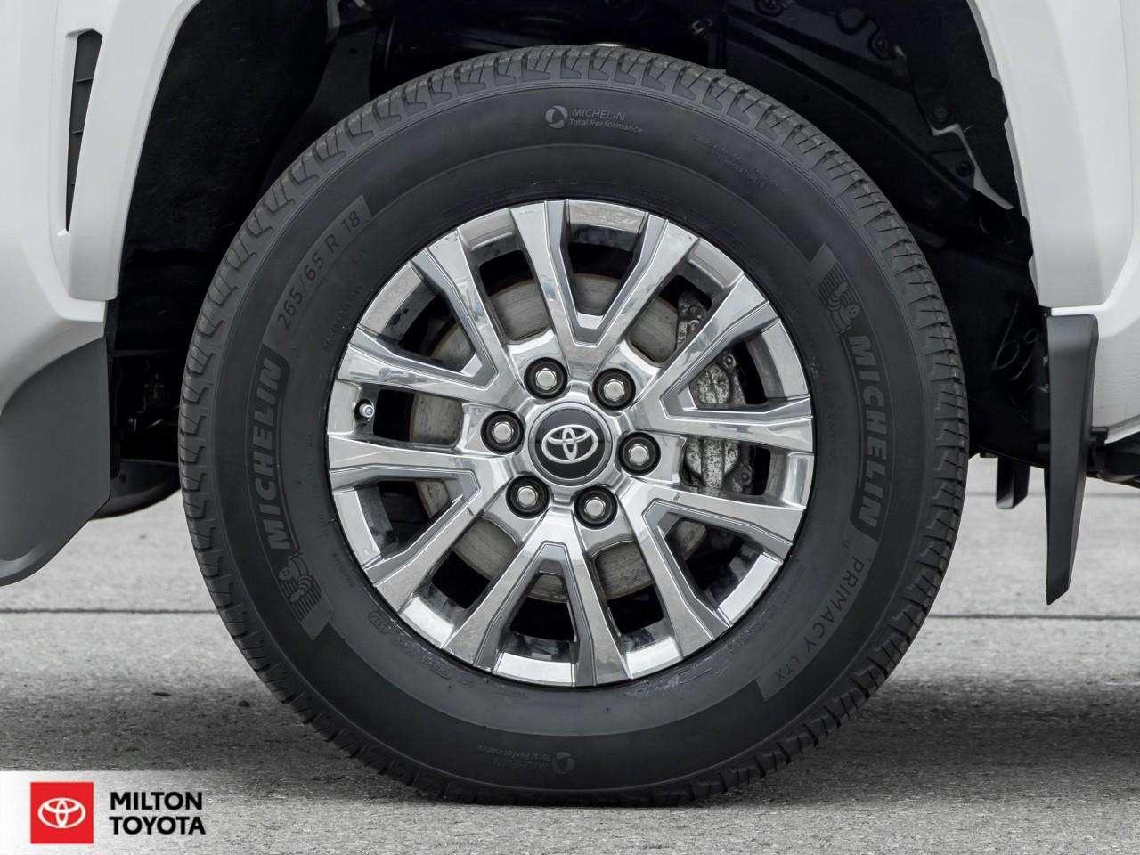 2024 Toyota Tacoma LIMITED LEATHER SUNROOF POWER RUNNING BOARDS VENTILATED SEATS HUD ONE OWNER TCUV Photo