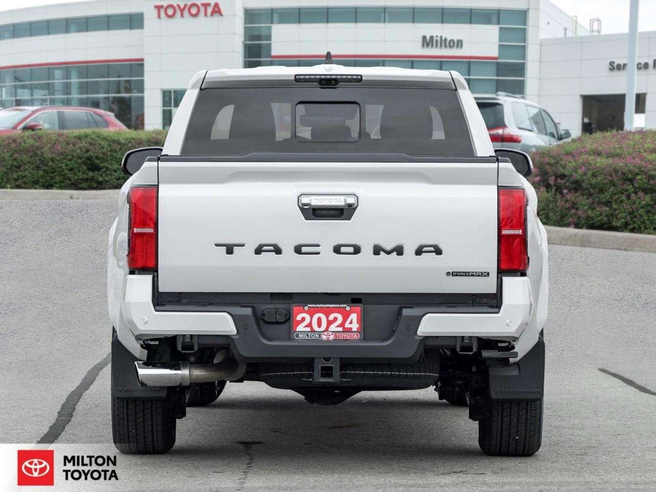 2024 Toyota Tacoma LIMITED LEATHER SUNROOF POWER RUNNING BOARDS VENTILATED SEATS HUD ONE OWNER TCUV Photo
