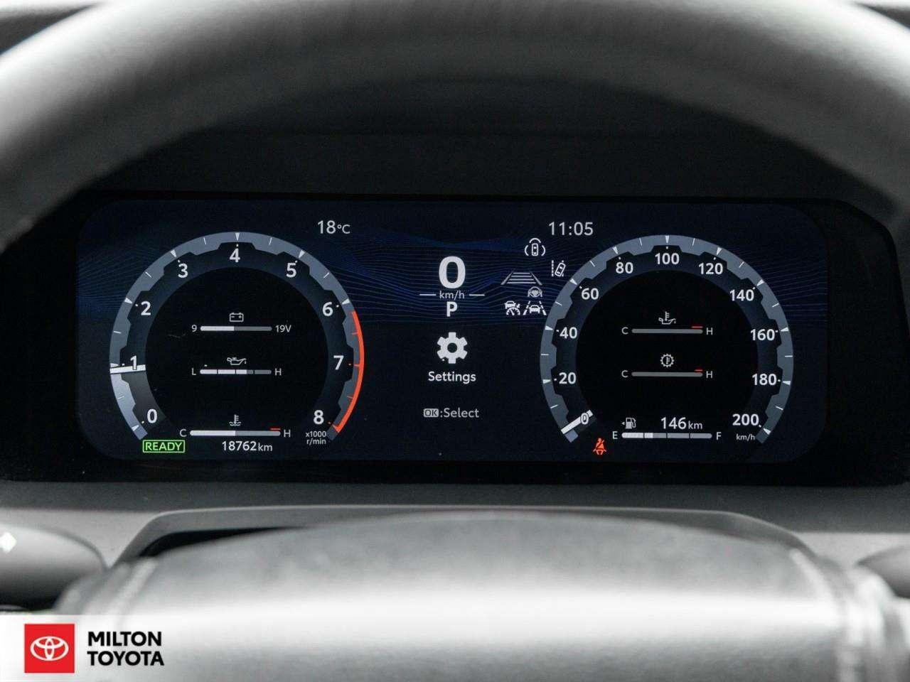 2024 Toyota Tacoma LIMITED LEATHER SUNROOF POWER RUNNING BOARDS VENTILATED SEATS HUD ONE OWNER TCUV Photo