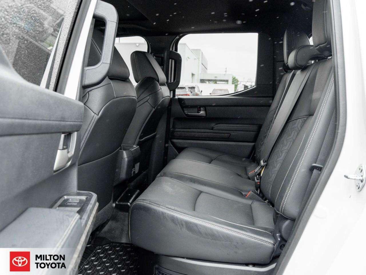 2024 Toyota Tacoma LIMITED LEATHER SUNROOF POWER RUNNING BOARDS VENTILATED SEATS HUD ONE OWNER TCUV Photo