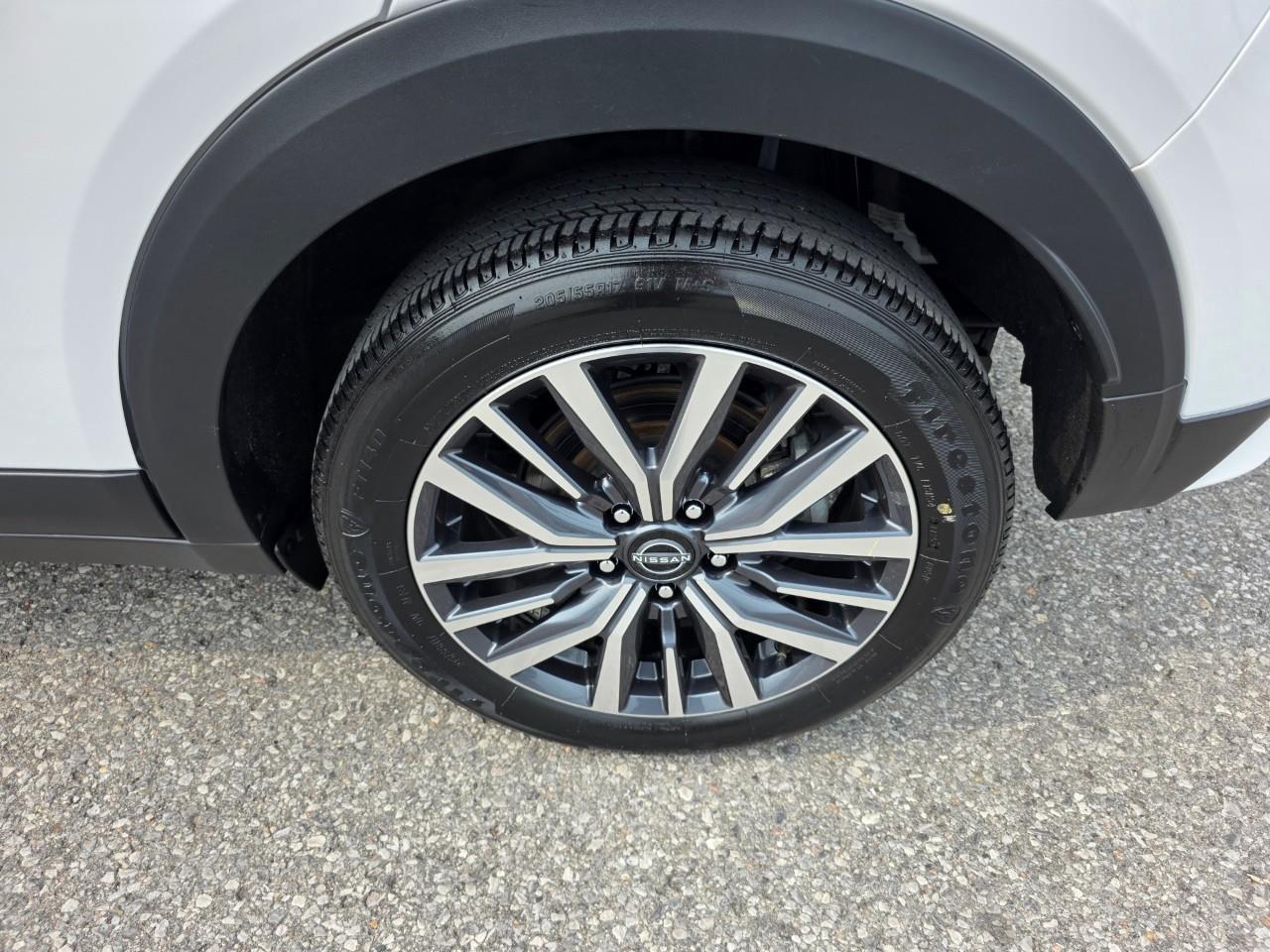 2025 Nissan Kicks Play SV 4dr Front-Wheel Drive Photo