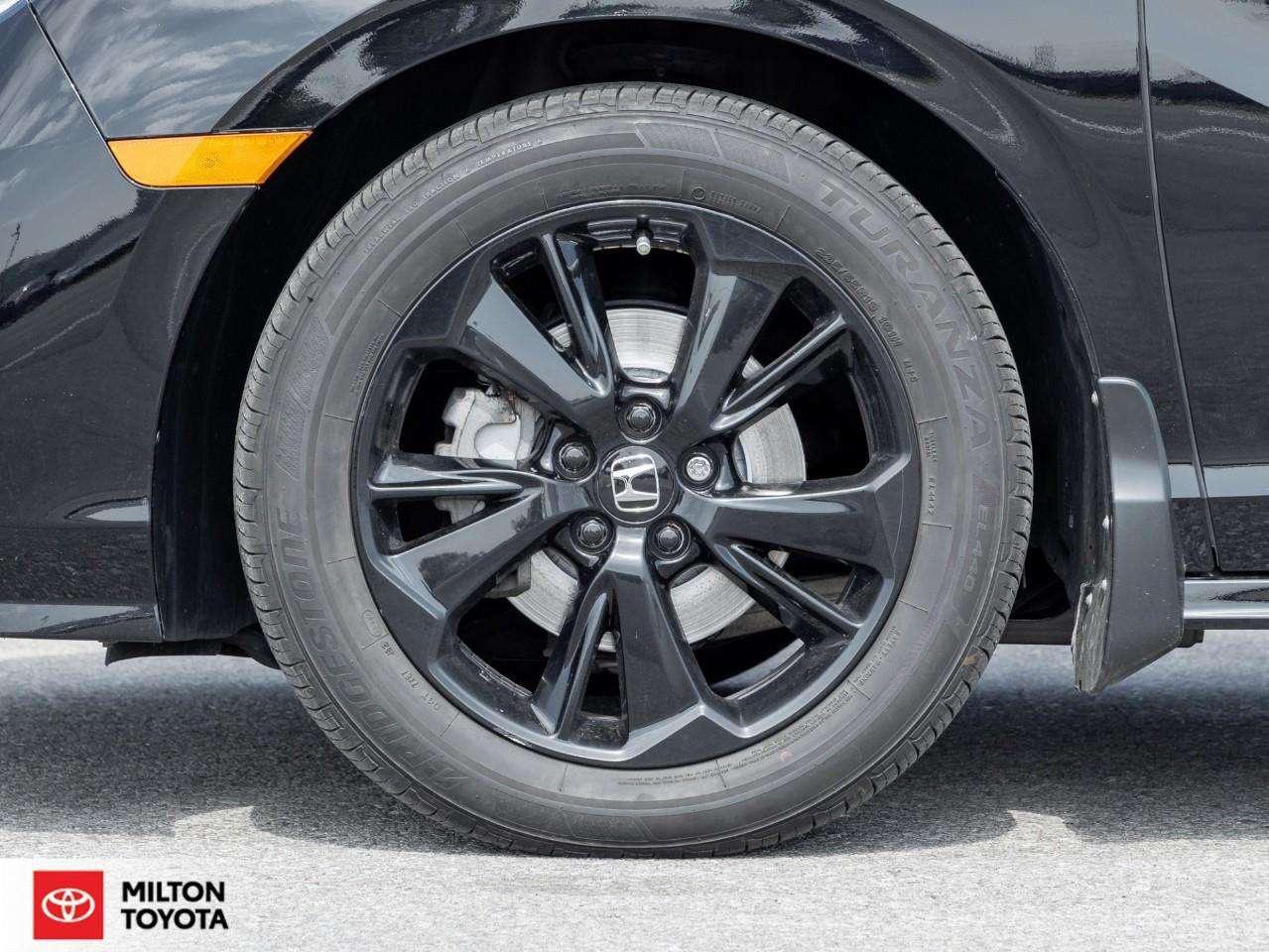 2023 Honda Odyssey LEATHER NAVIGATION 11 SPEAKERS VENTILATED SEATS POWER TAILGATE REAR ENTERTAINMENT NEW BRAKE PADS+ROTORS Black Edition Photo