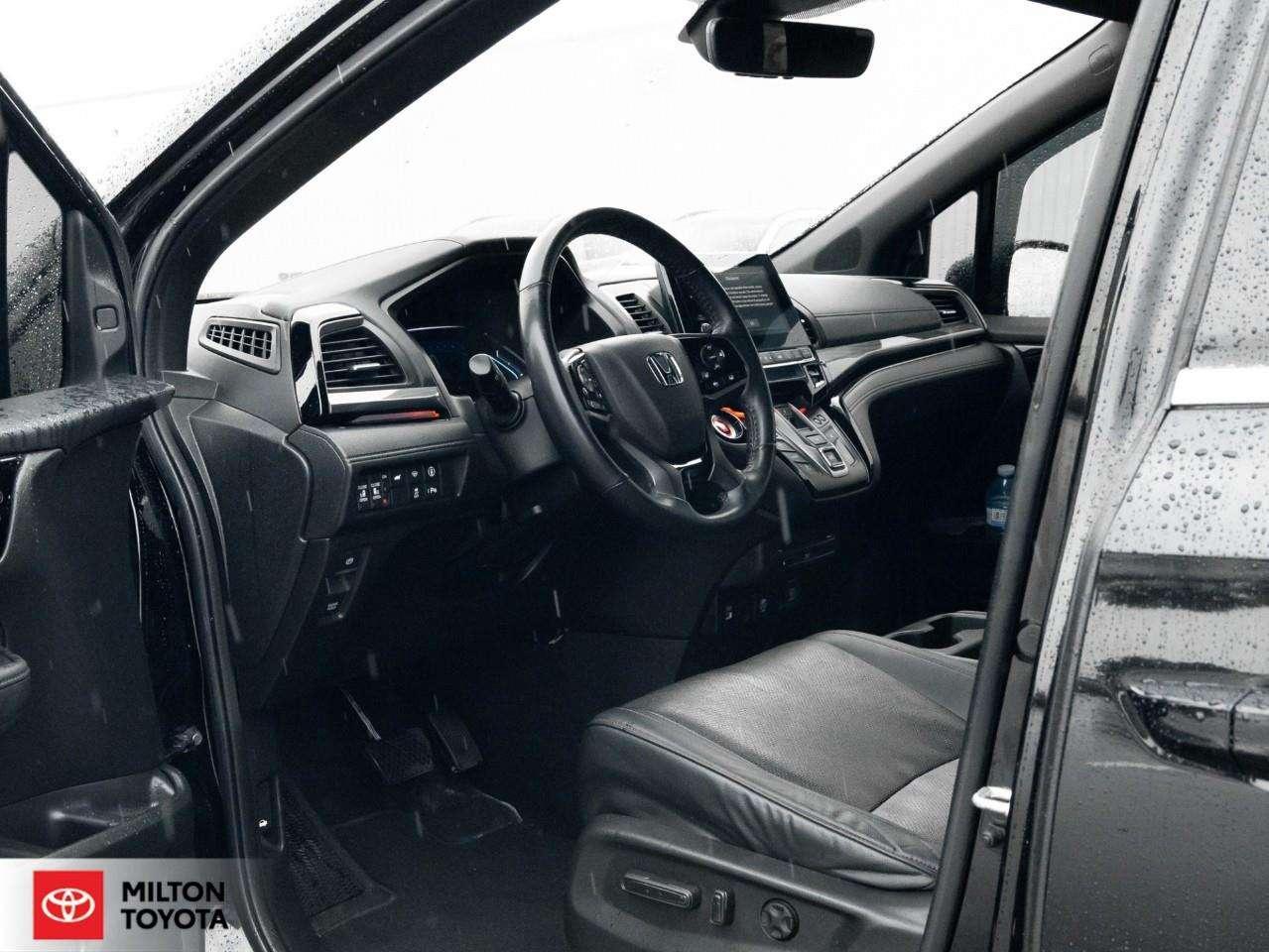 2023 Honda Odyssey LEATHER NAVIGATION 11 SPEAKERS VENTILATED SEATS POWER TAILGATE REAR ENTERTAINMENT NEW BRAKE PADS+ROTORS Black Edition Photo