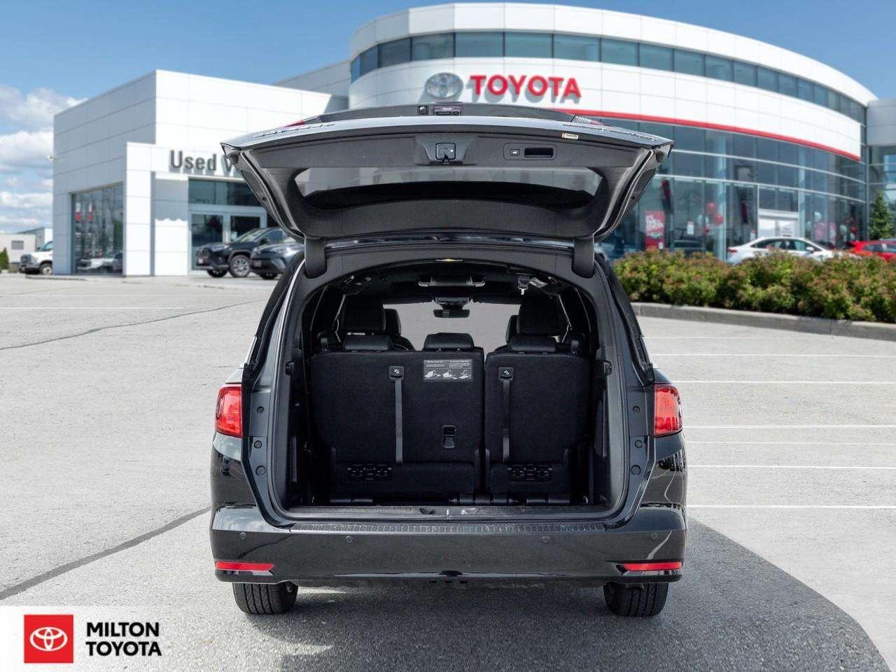 2023 Honda Odyssey LEATHER NAVIGATION 11 SPEAKERS VENTILATED SEATS POWER TAILGATE REAR ENTERTAINMENT NEW BRAKE PADS+ROTORS Black Edition Photo