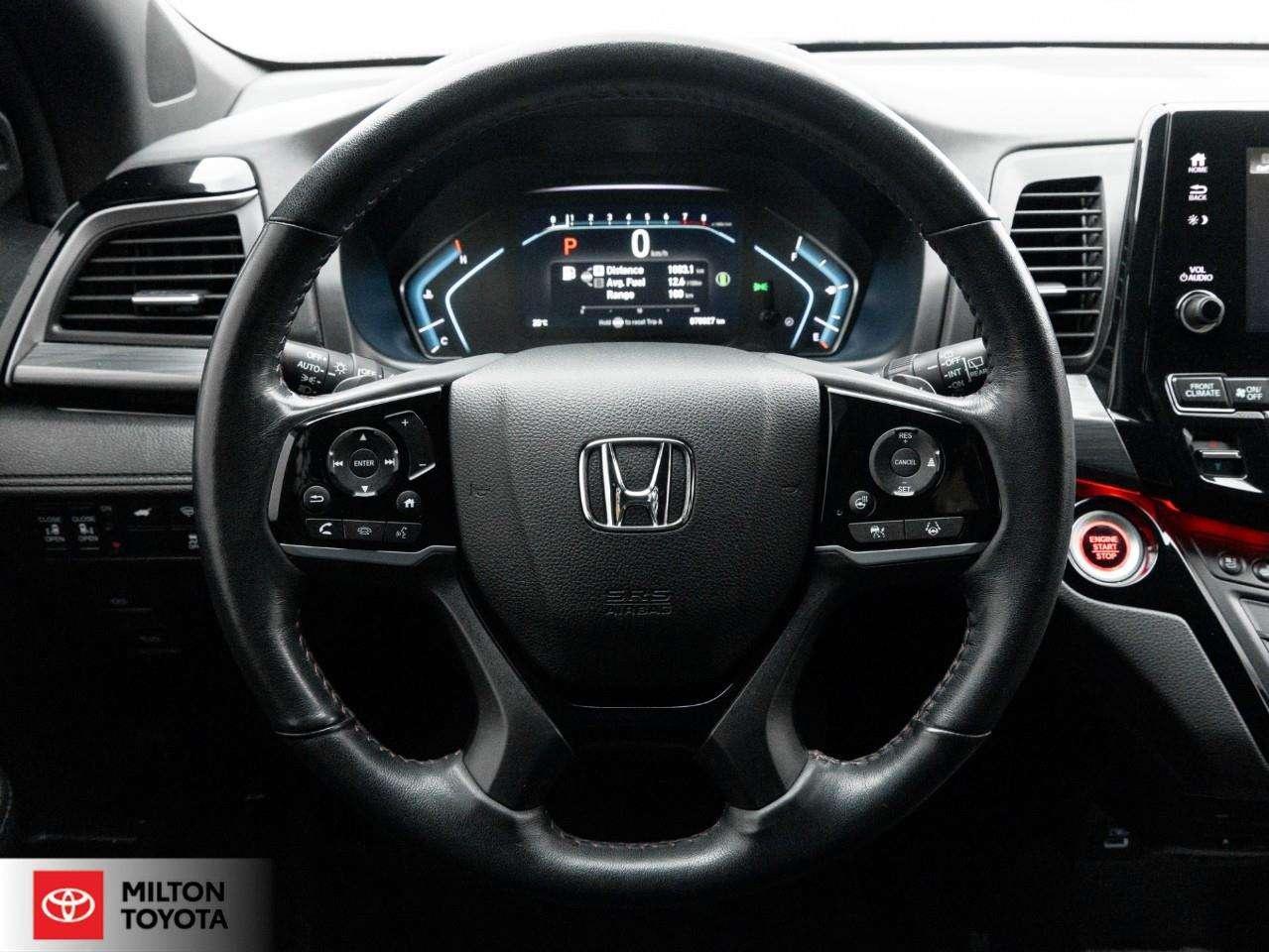 2023 Honda Odyssey LEATHER NAVIGATION 11 SPEAKERS VENTILATED SEATS POWER TAILGATE REAR ENTERTAINMENT NEW BRAKE PADS+ROTORS Black Edition Photo