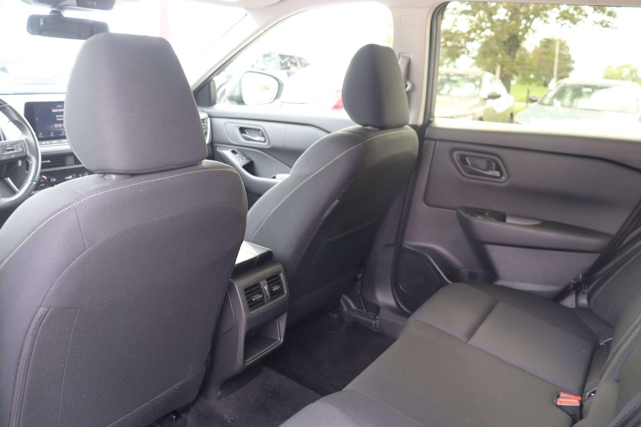 2024 Nissan Rogue S AWD ONE OWNER Low Mileage Carplay Photo