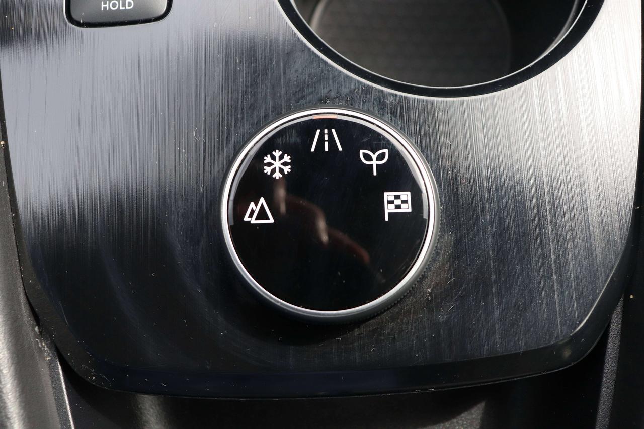 2024 Nissan Rogue S AWD ONE OWNER Low Mileage Carplay Photo