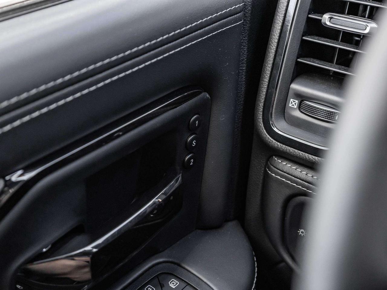 2025 RAM 2500 NIGHT EDITION  5TH WHEEL  SUNROOF Photo