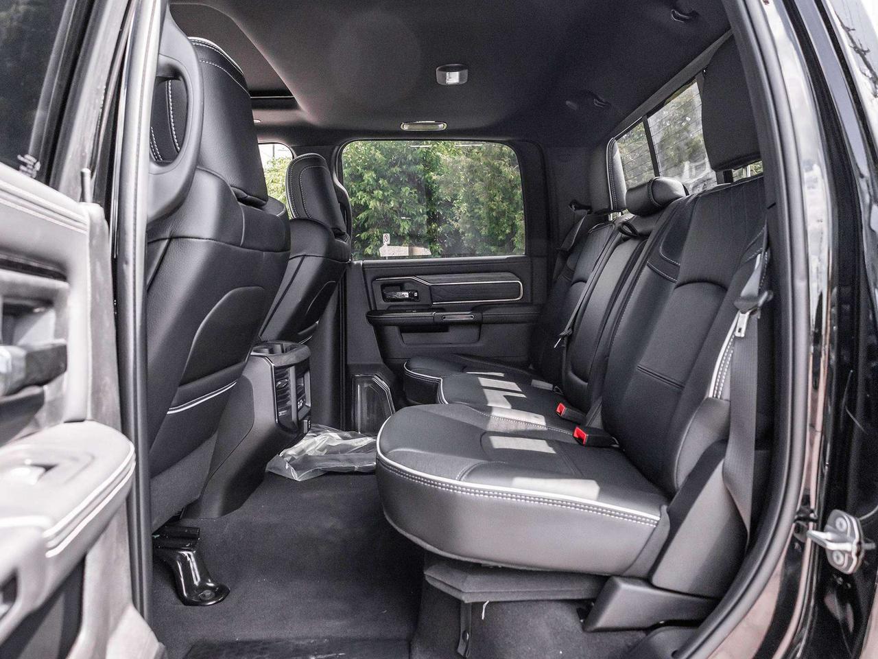2025 RAM 2500 NIGHT EDITION  5TH WHEEL  SUNROOF Photo