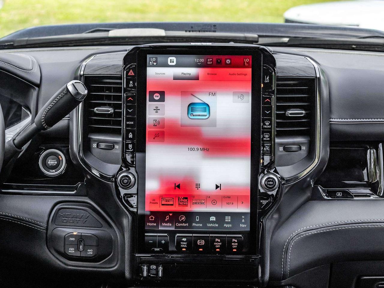 2025 RAM 2500 NIGHT EDITION  5TH WHEEL  SUNROOF Photo