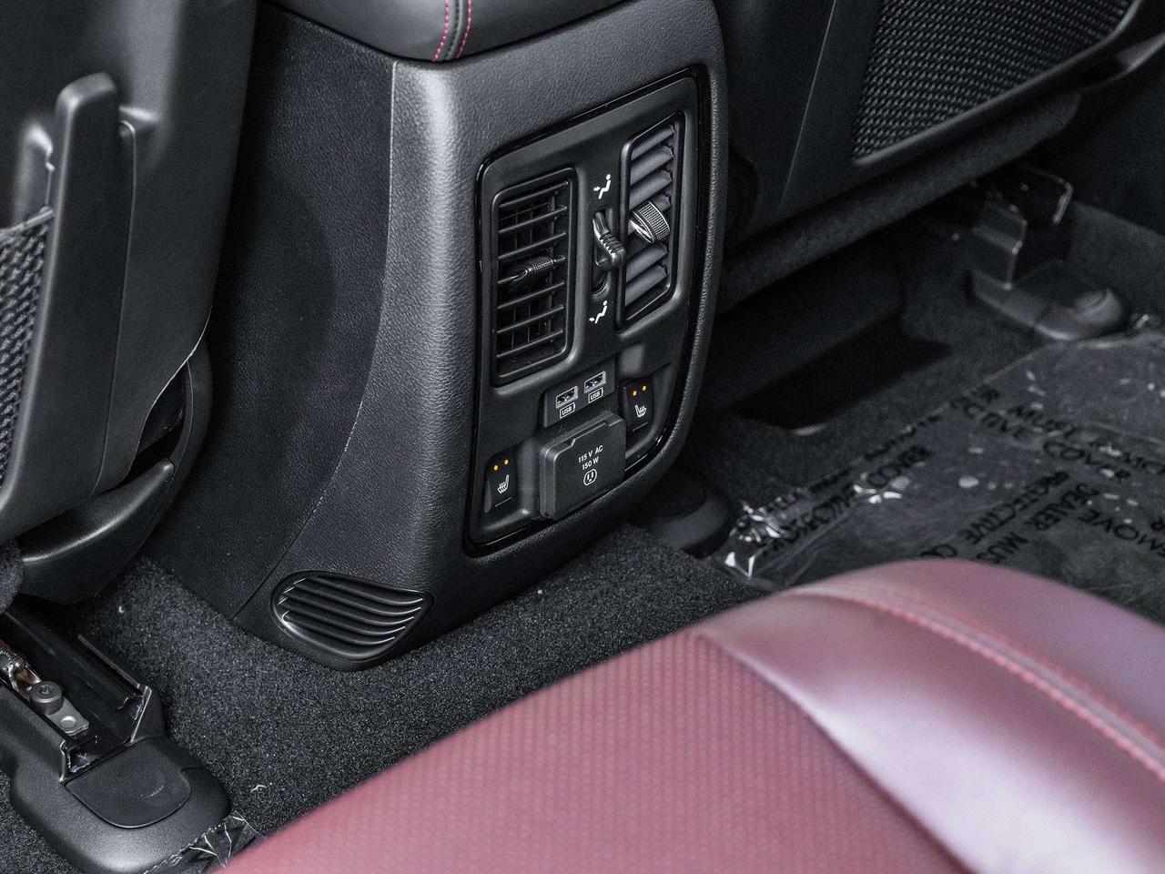2025 Dodge Durango BLACKTOP PKG  19 HARMAN KARDON SPKRS 2nd ROW CAPTA Photo