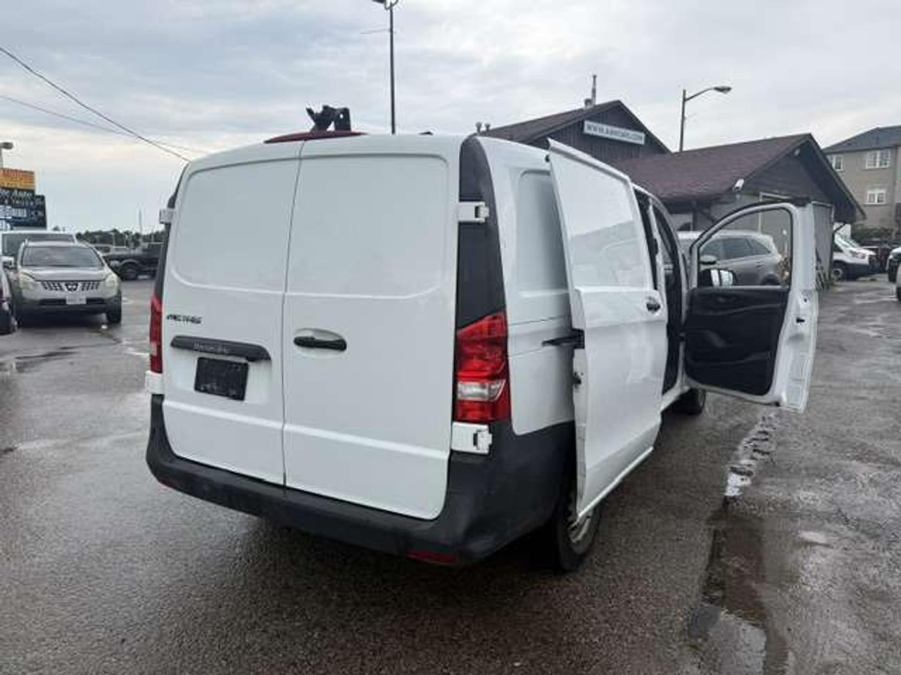 2022 Mercedes-Benz Metris Cargo Van Rare Find, Reliable, Economical, Certified. Photo5
