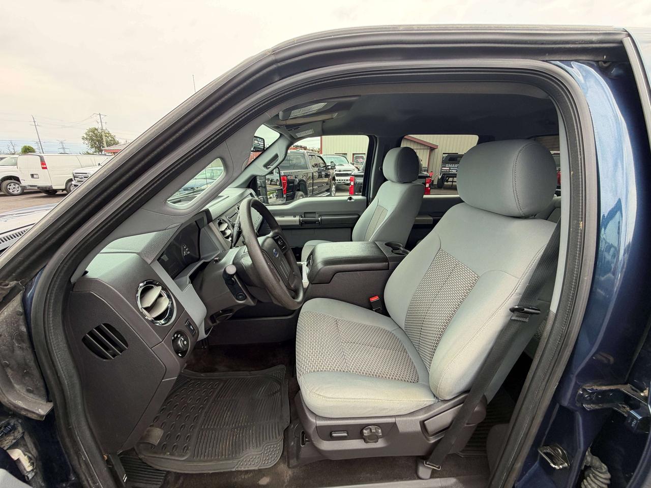 2016 Ford F-250 XLT Photo