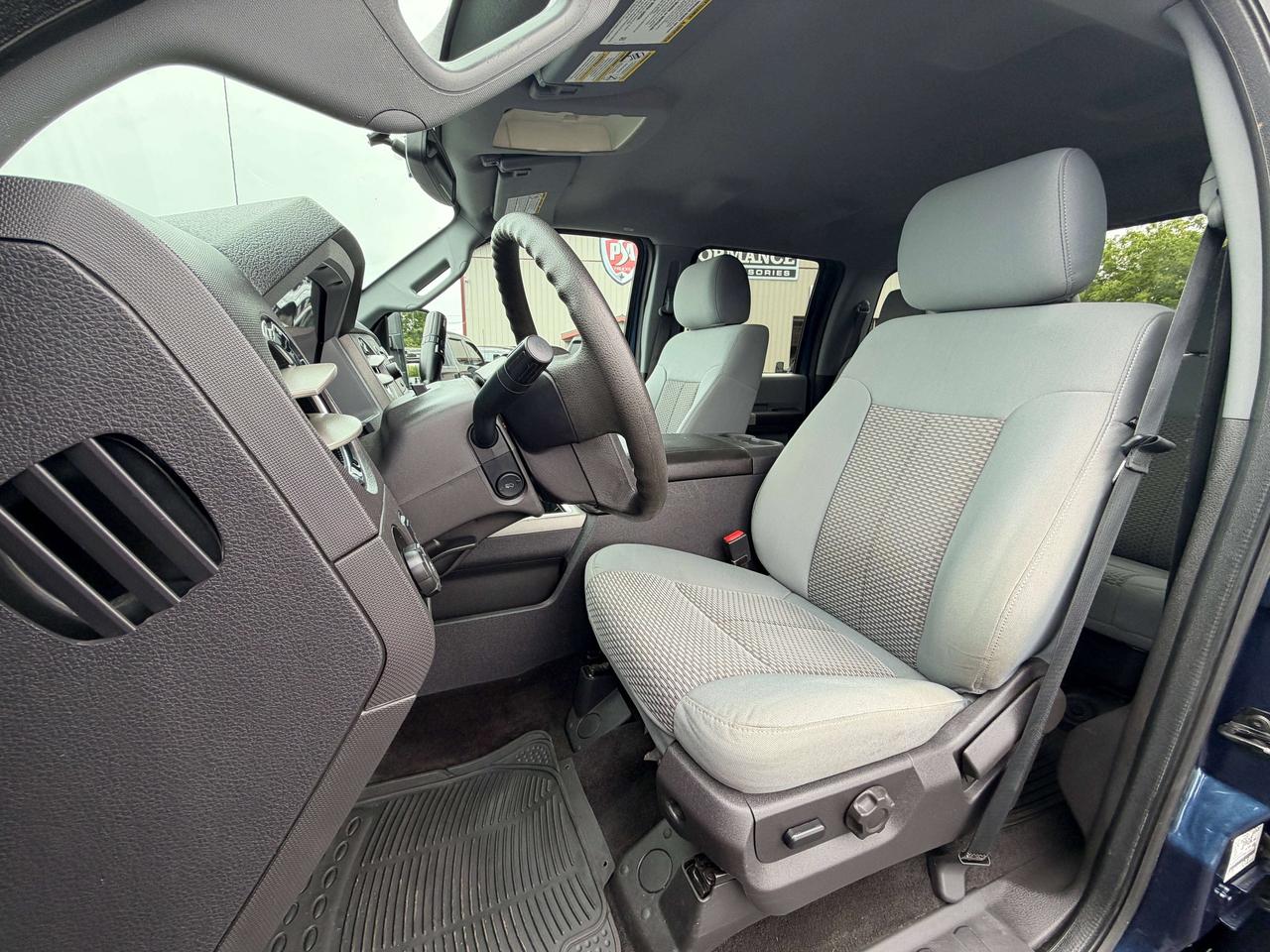 2016 Ford F-250 XLT Photo