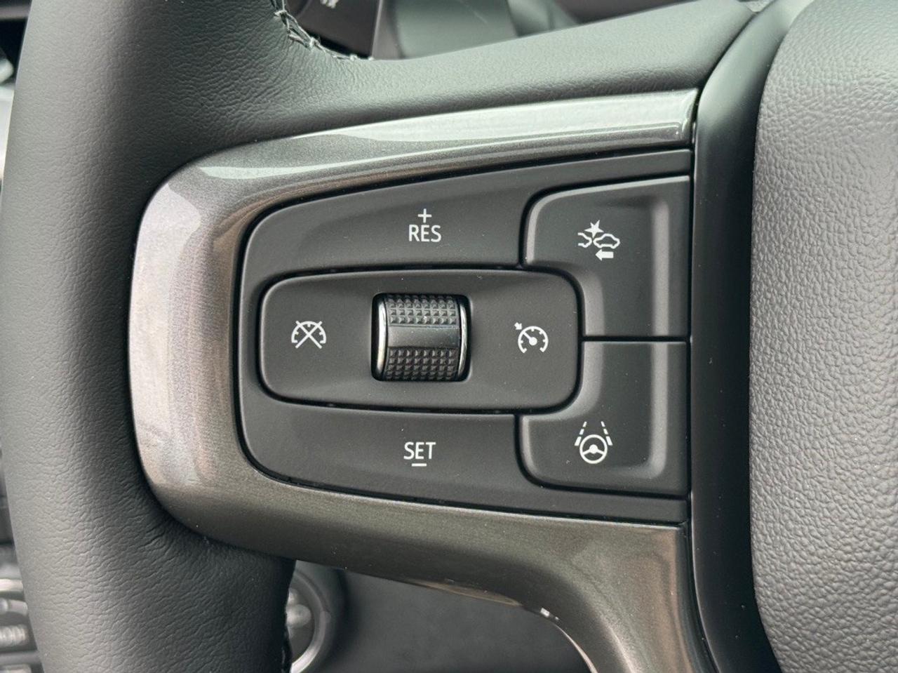 2026 Chevrolet Silverado 1500 Crew Cab Short Box 4-Wheel Drive High Country Photo