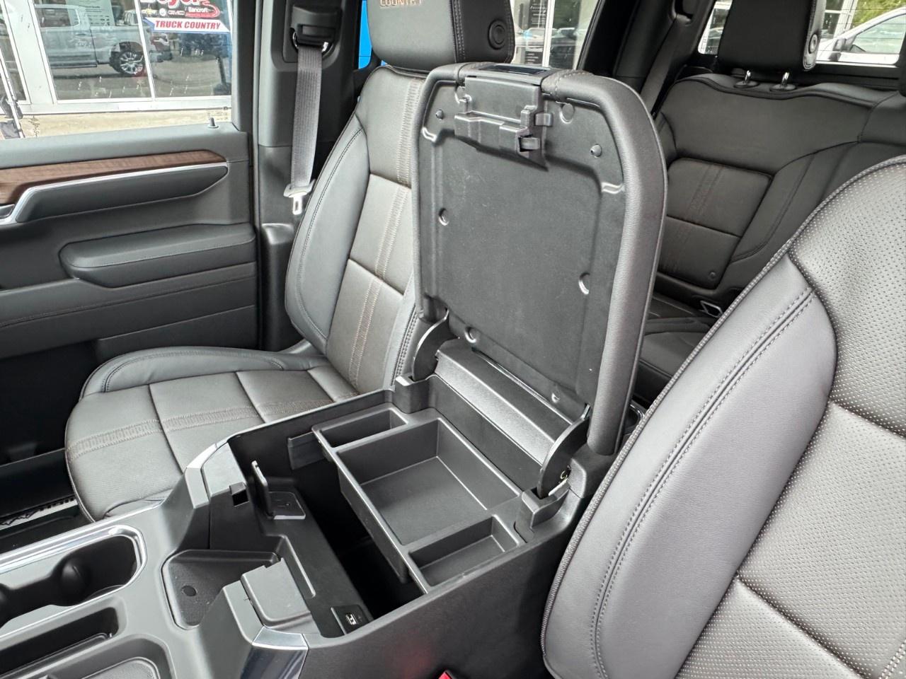 2026 Chevrolet Silverado 1500 Crew Cab Short Box 4-Wheel Drive High Country Photo
