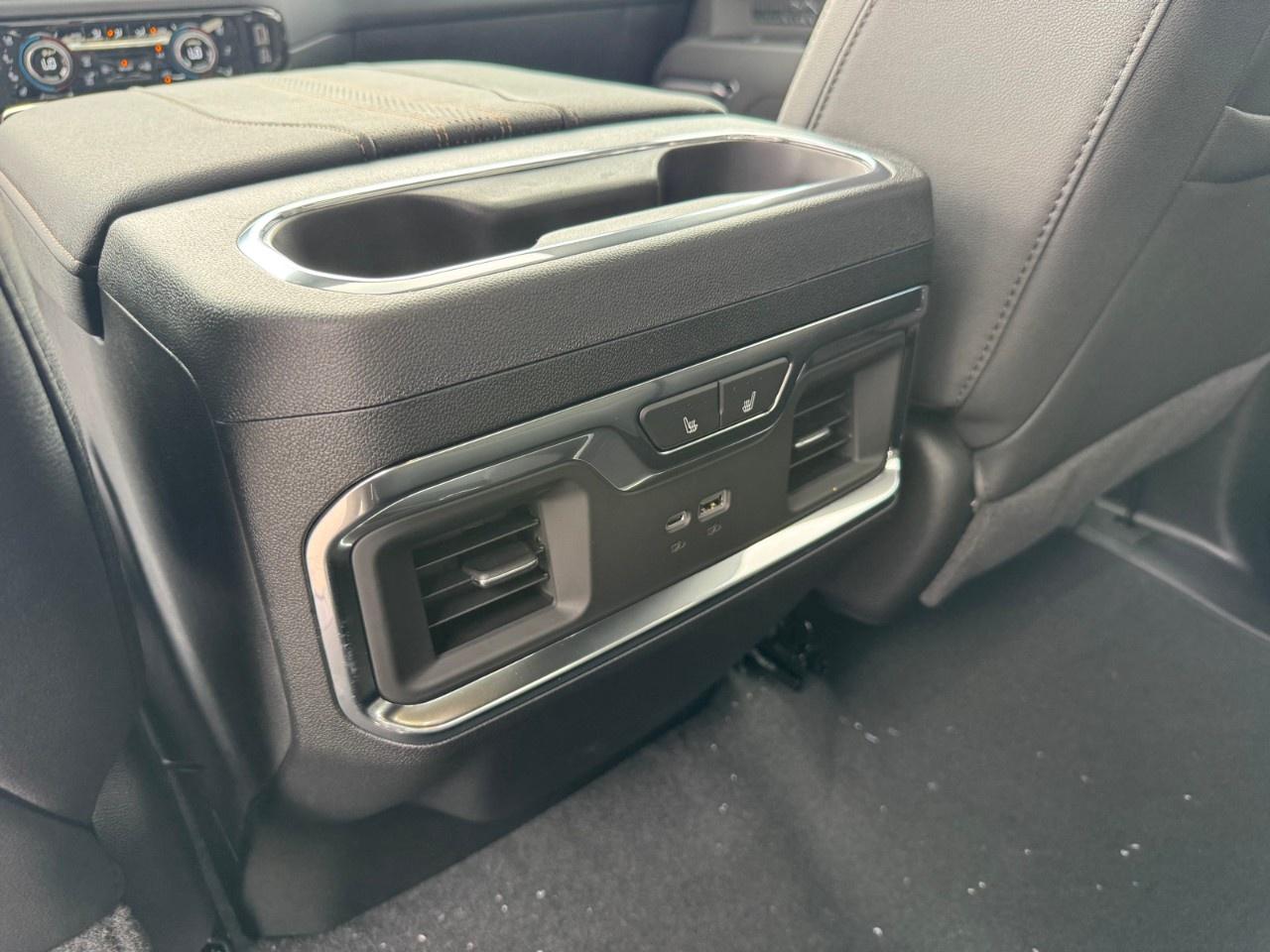 2026 Chevrolet Silverado 1500 Crew Cab Short Box 4-Wheel Drive High Country Photo