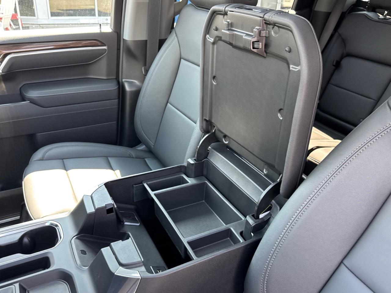 2026 Chevrolet Silverado 1500 Crew Cab Short Box 4-Wheel Drive RST Photo