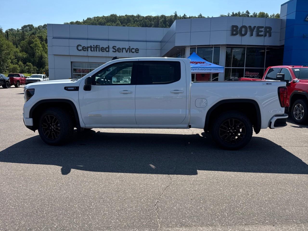 2026 GMC Sierra 1500 Crew Cab Short Box 4-Wheel Drive Elevation Photo