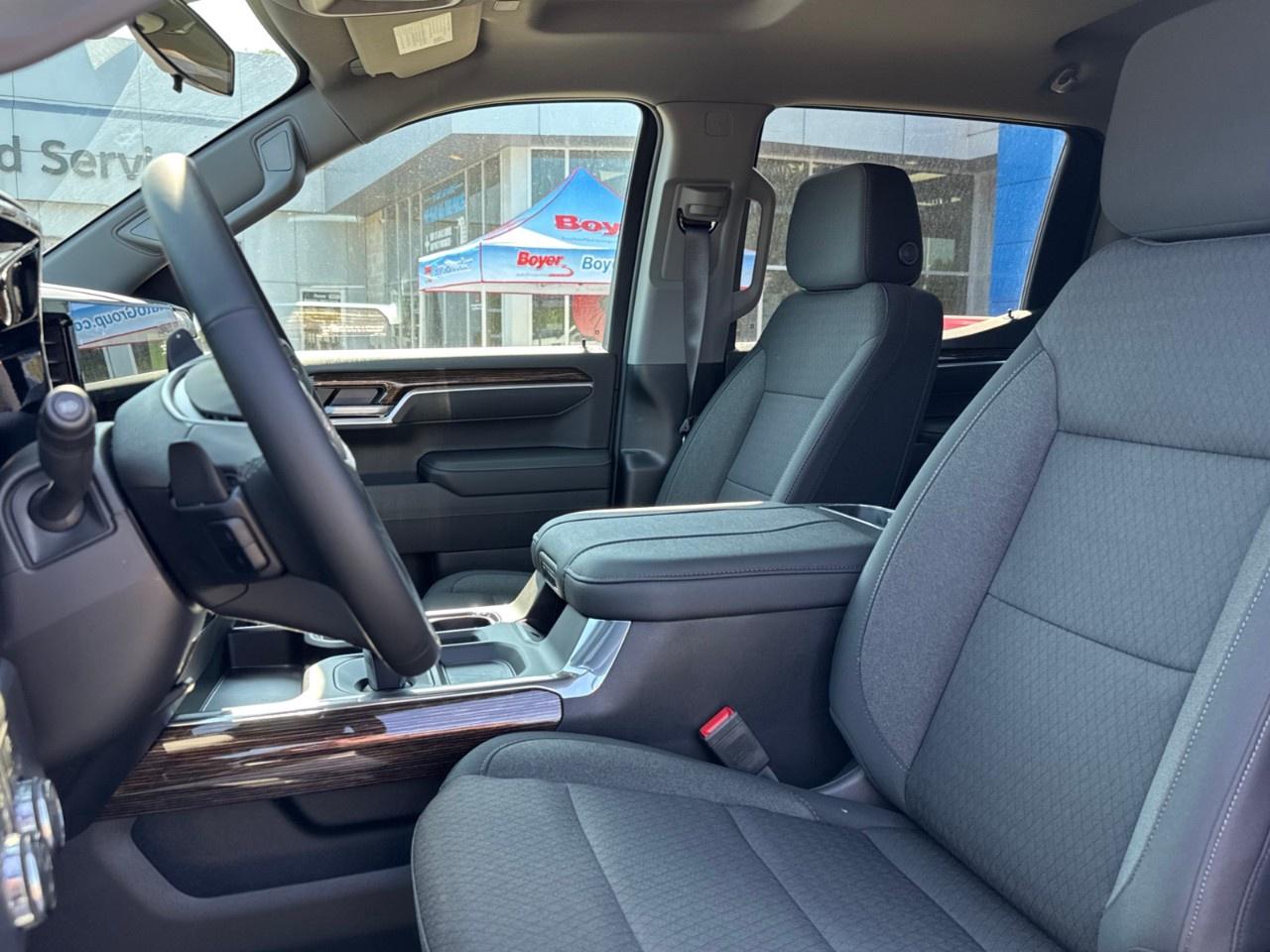 2026 GMC Sierra 1500 Crew Cab Short Box 4-Wheel Drive Elevation Photo