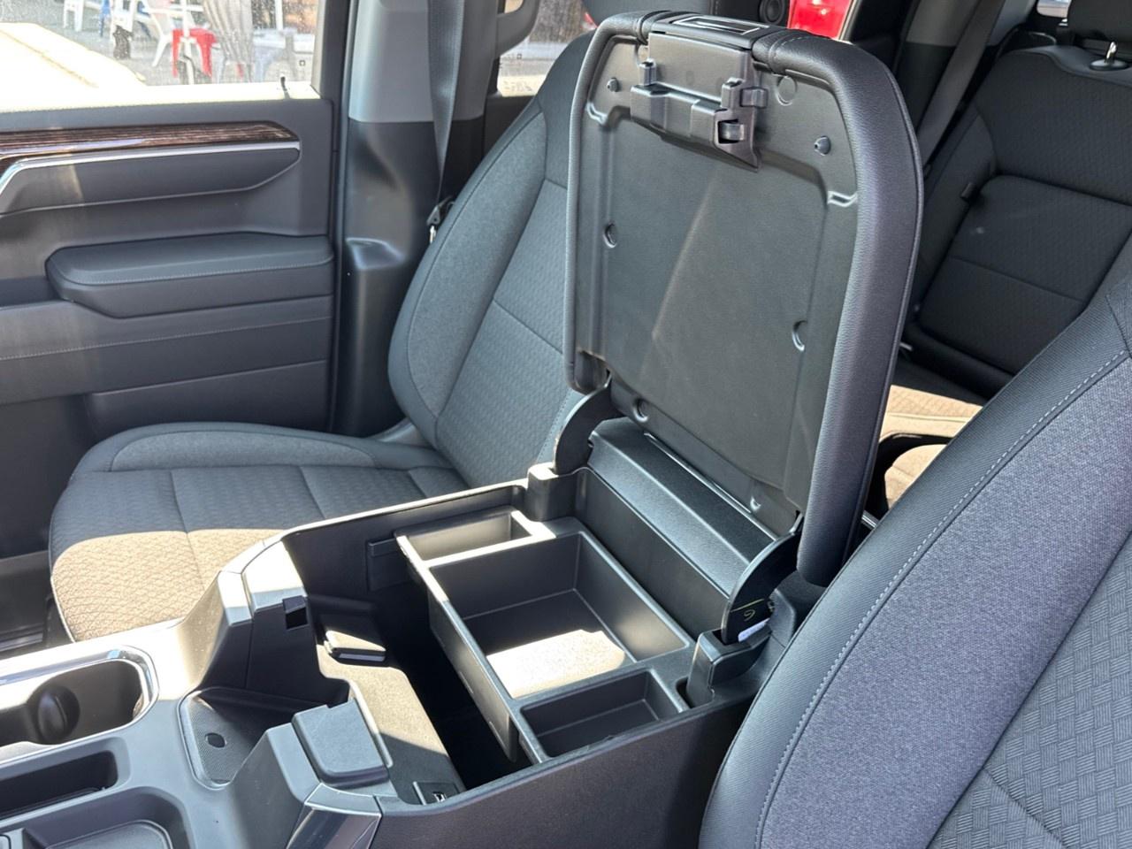 2026 GMC Sierra 1500 Crew Cab Short Box 4-Wheel Drive Elevation Photo