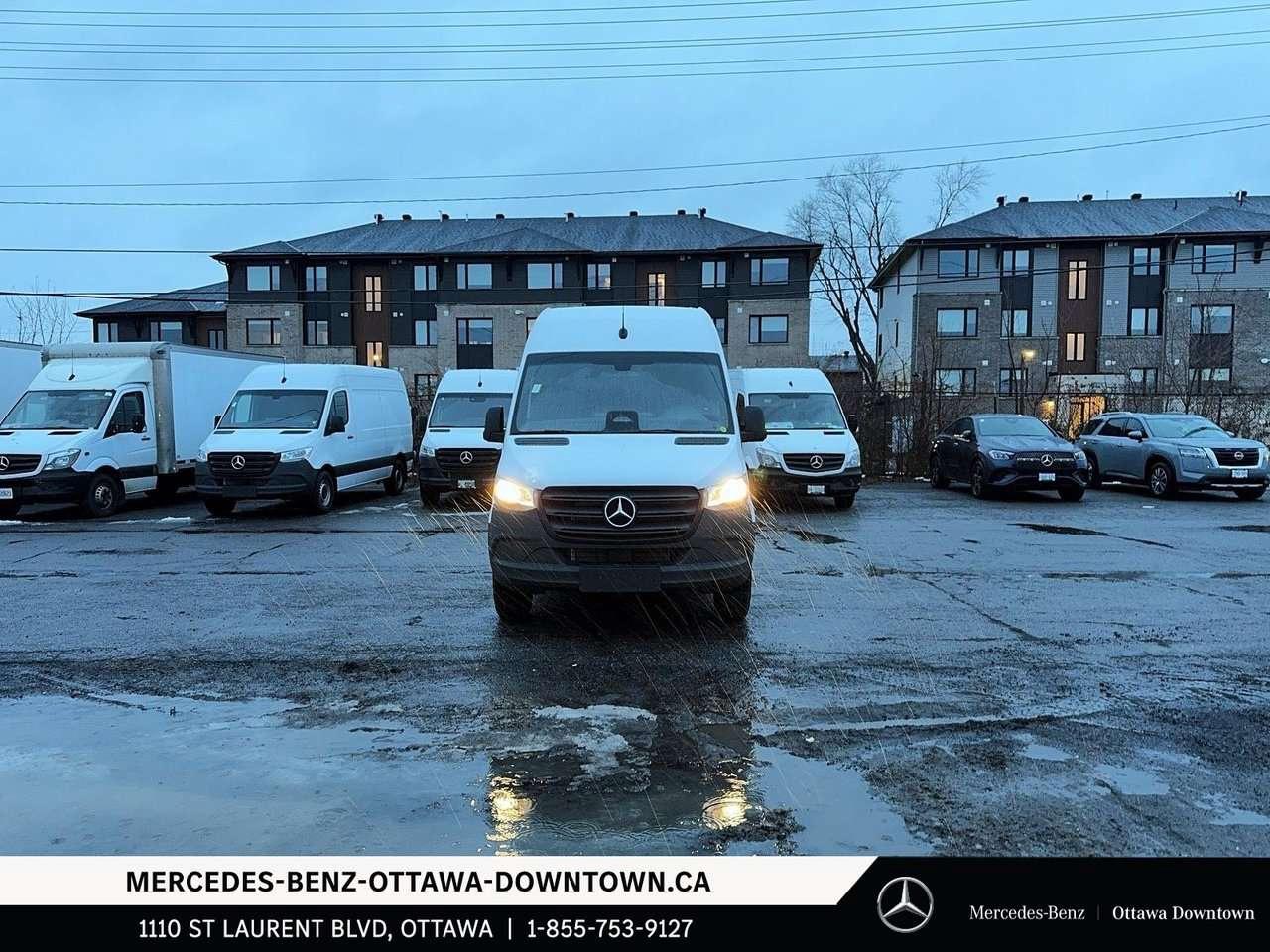 2025 Mercedes-Benz Sprinter 2500 High Roof I4 Photo5