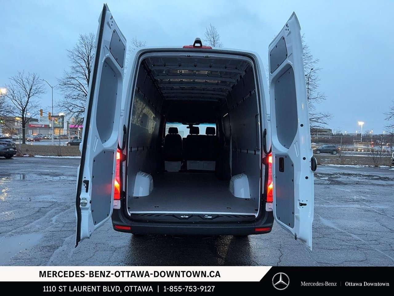 2025 Mercedes-Benz Sprinter 2500 High Roof I4 Photo