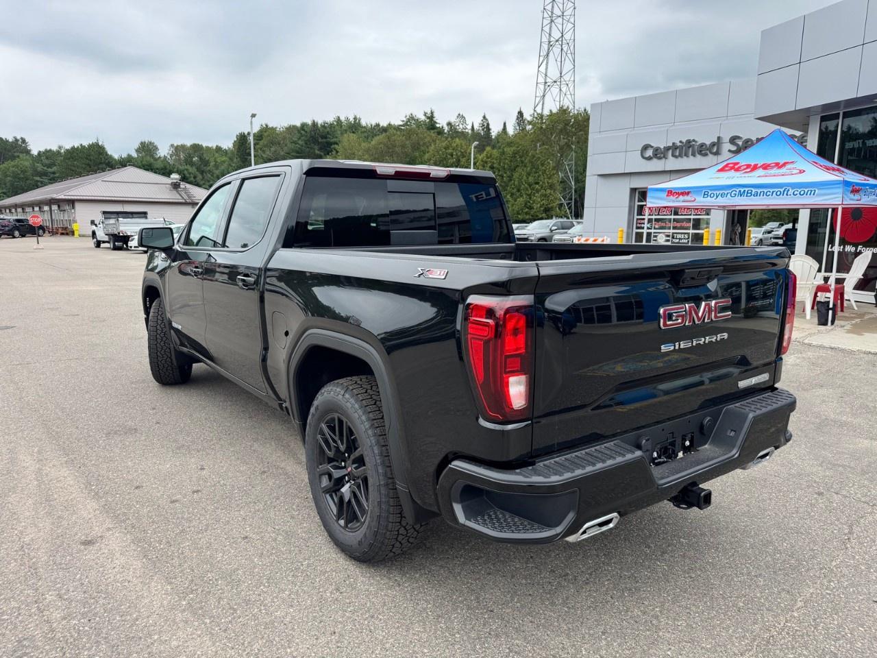2026 GMC Sierra 1500 Crew Cab Short Box 4-Wheel Drive Elevation Photo