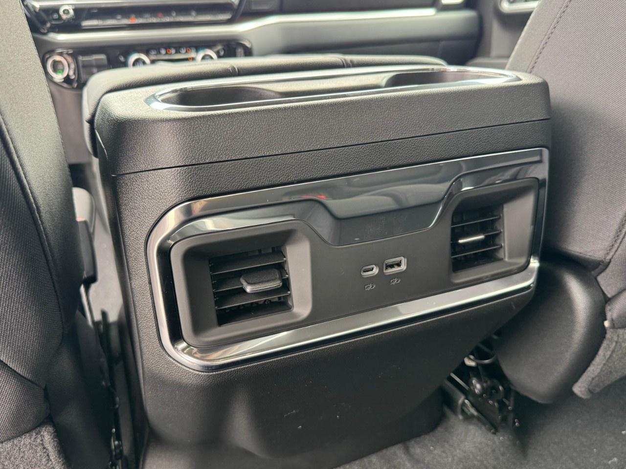 2026 GMC Sierra 1500 Crew Cab Short Box 4-Wheel Drive Elevation Photo